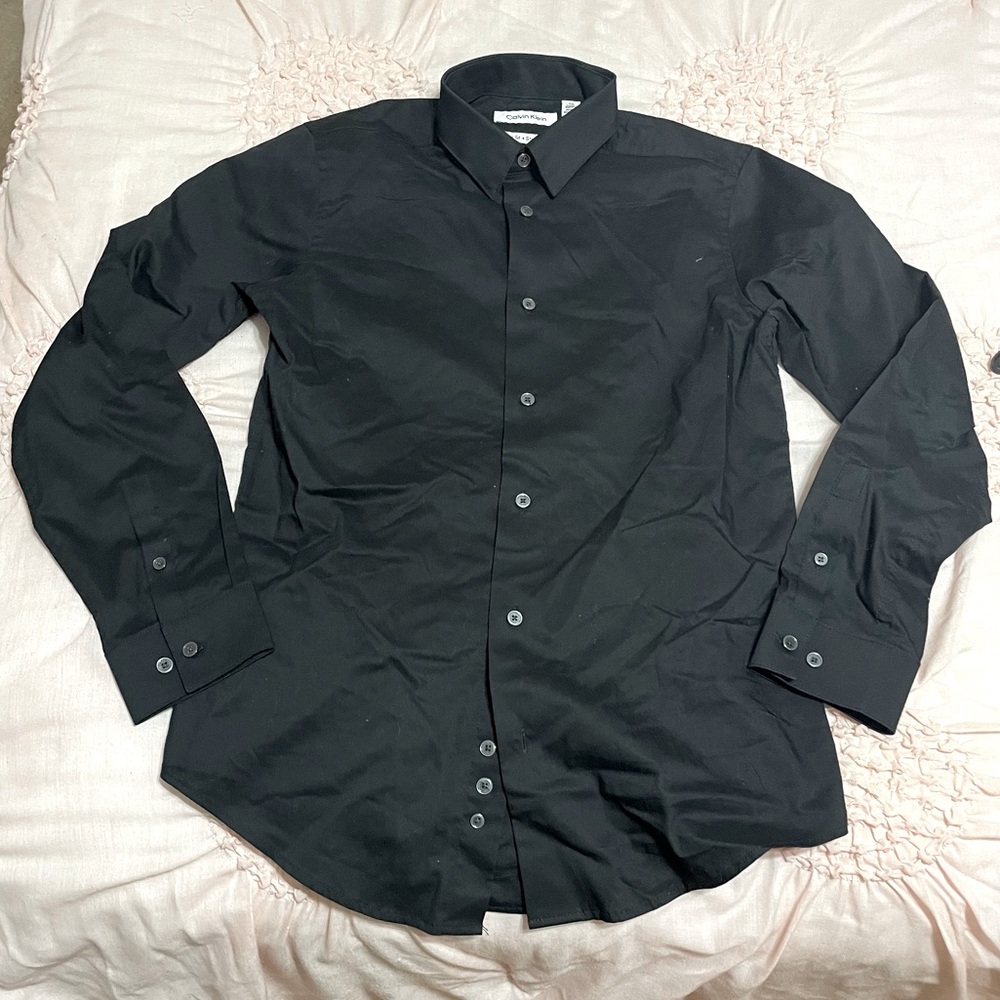 Calvin Klein Boys' Long Sleeve Slim Fit Dress Shirt Boy Size 14